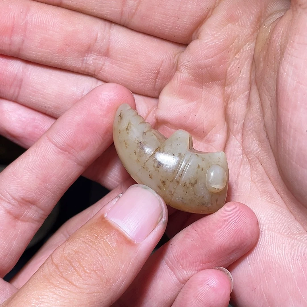 谷***成和田玉（糖玉）未镶嵌挂件