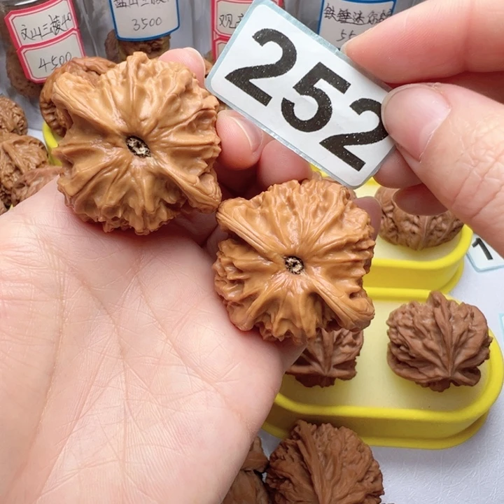 吊坠文玩核桃文玩252