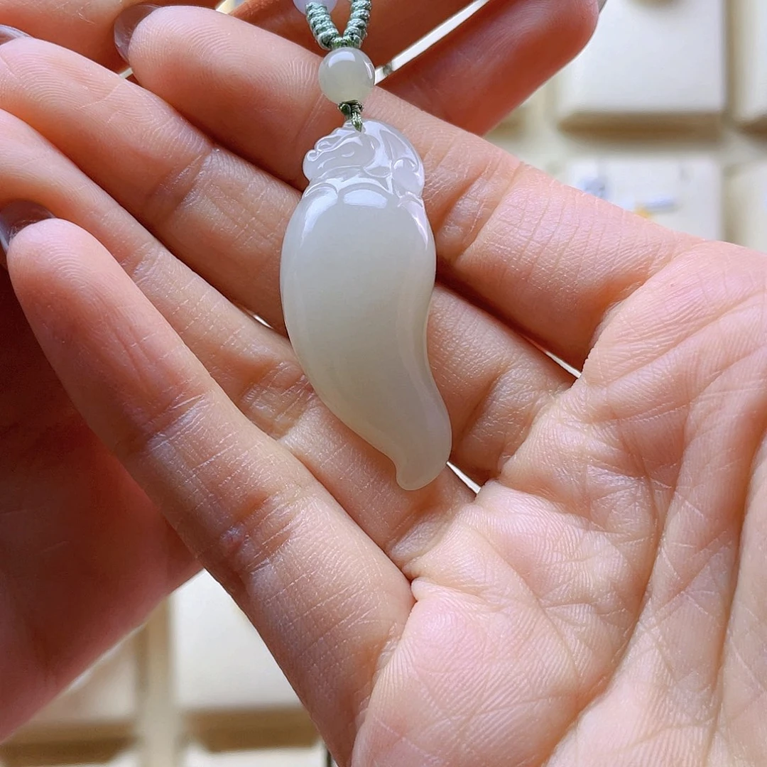 和田玉吊坠(赠链)未镶嵌