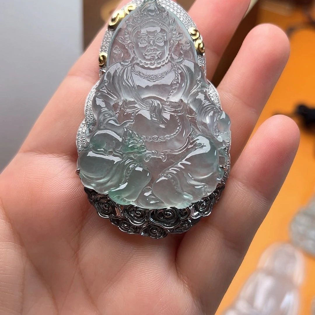 翡翠18K金镶嵌颈饰籮*頭高冰黄财神