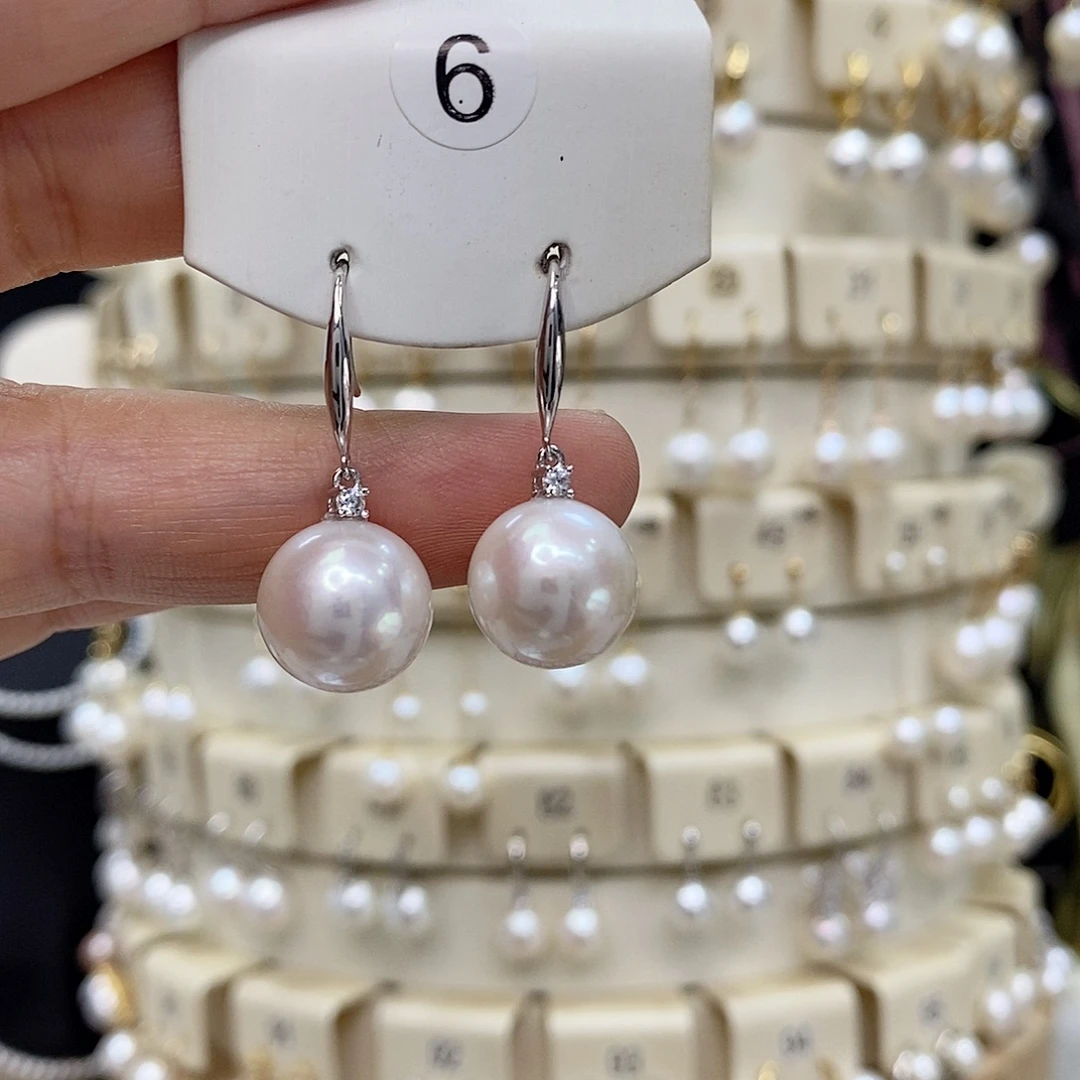 银S925镶嵌耳饰淡水珍珠