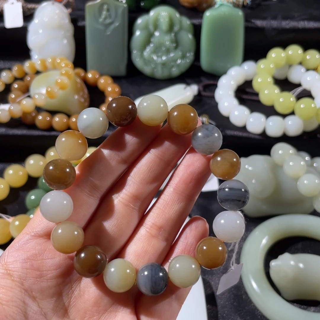 和田玉未镶嵌颈饰手串