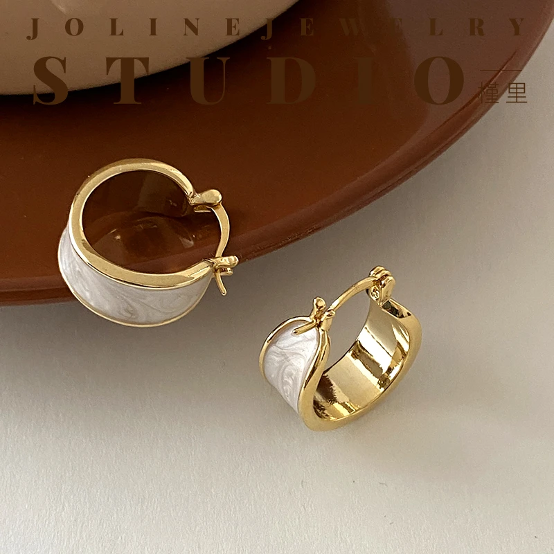 「海盐」高级感白色耳扣简约耳环女时尚气质显瘦耳钉