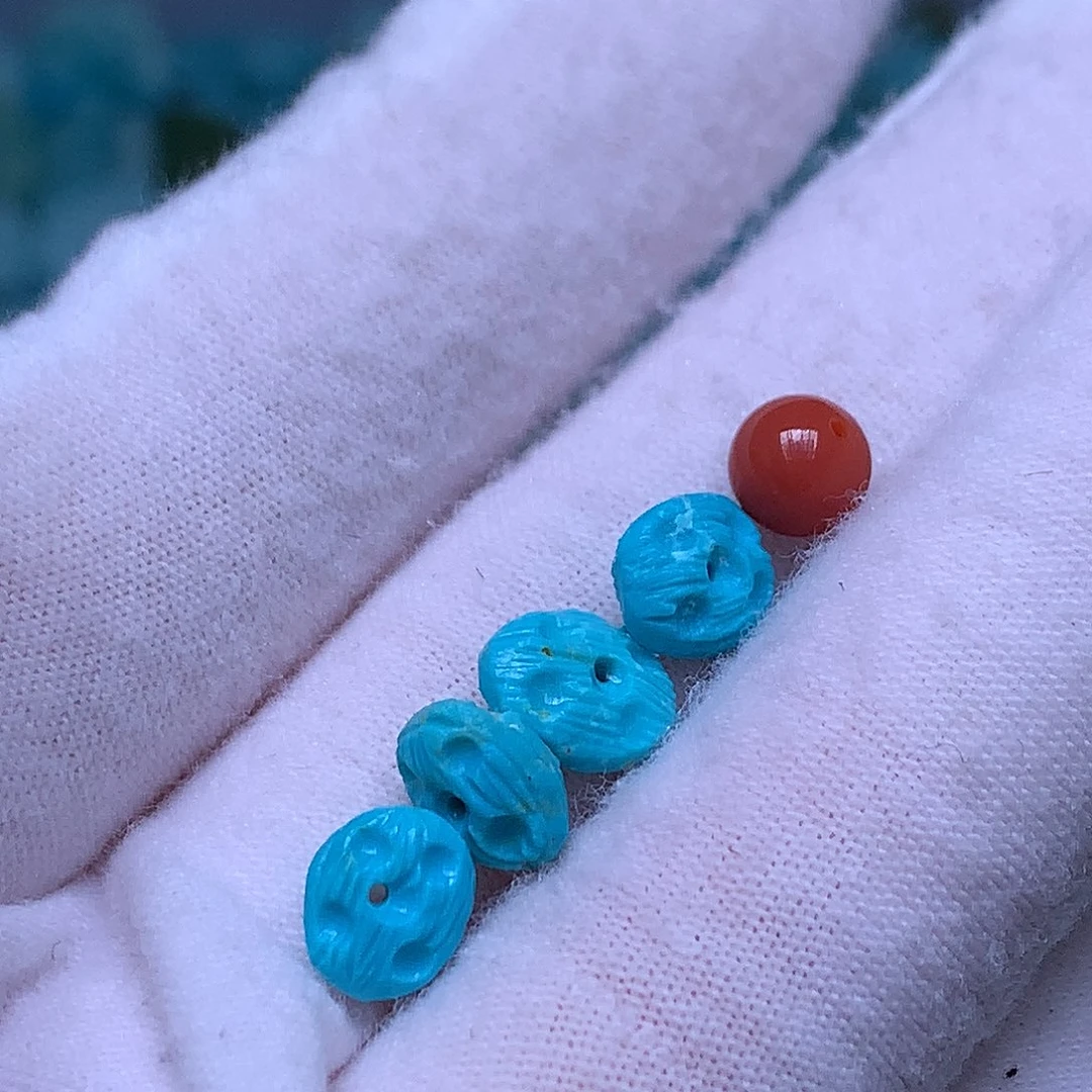 南红玛瑙未镶嵌珠宝奇石