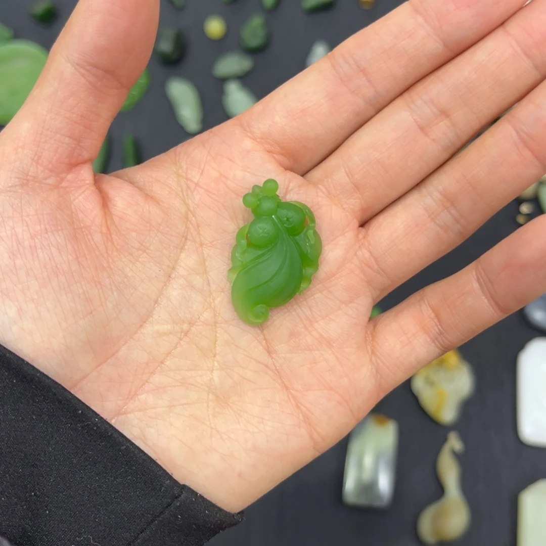 和田玉（碧玉）未镶嵌颈饰