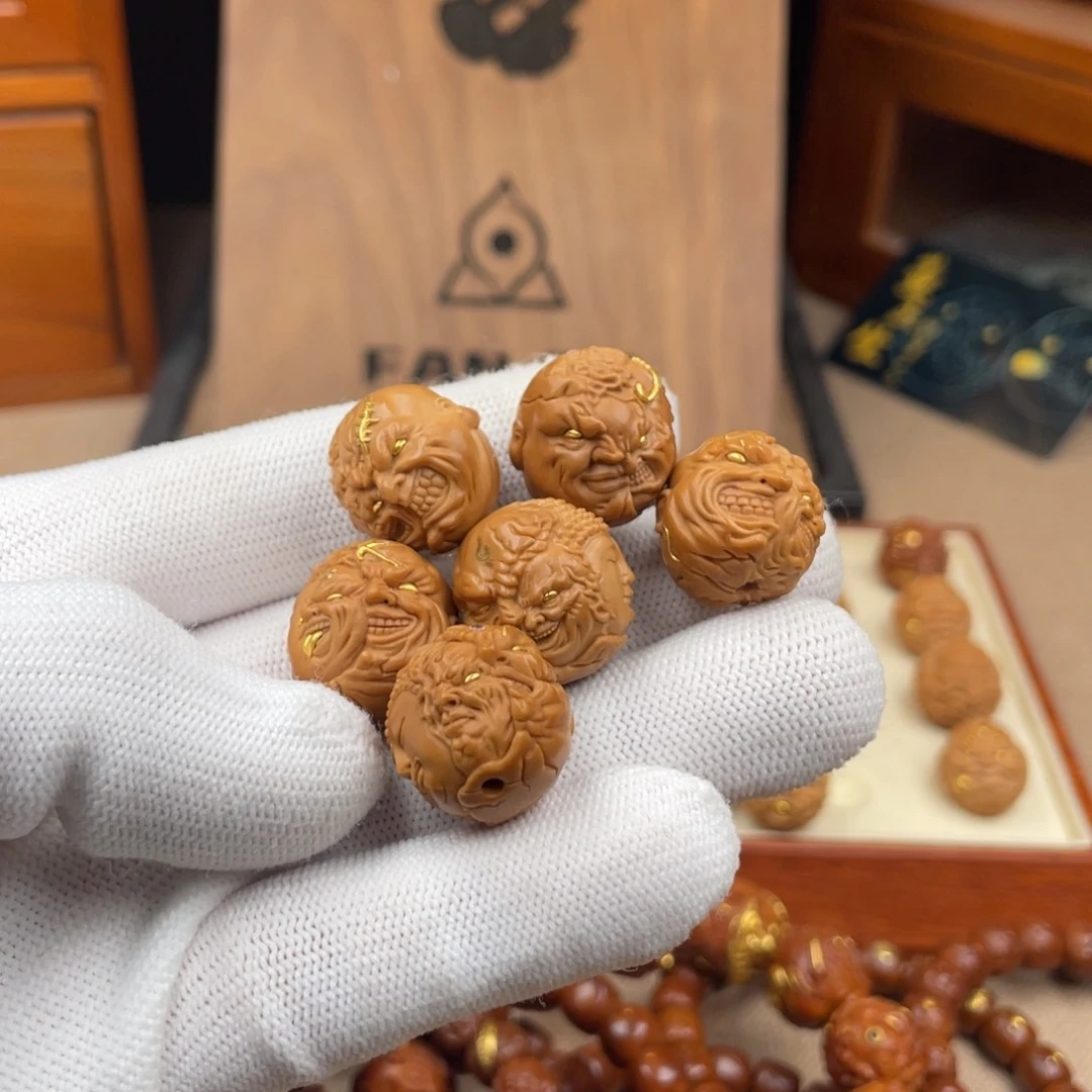 猴头核桃把件张*一一套