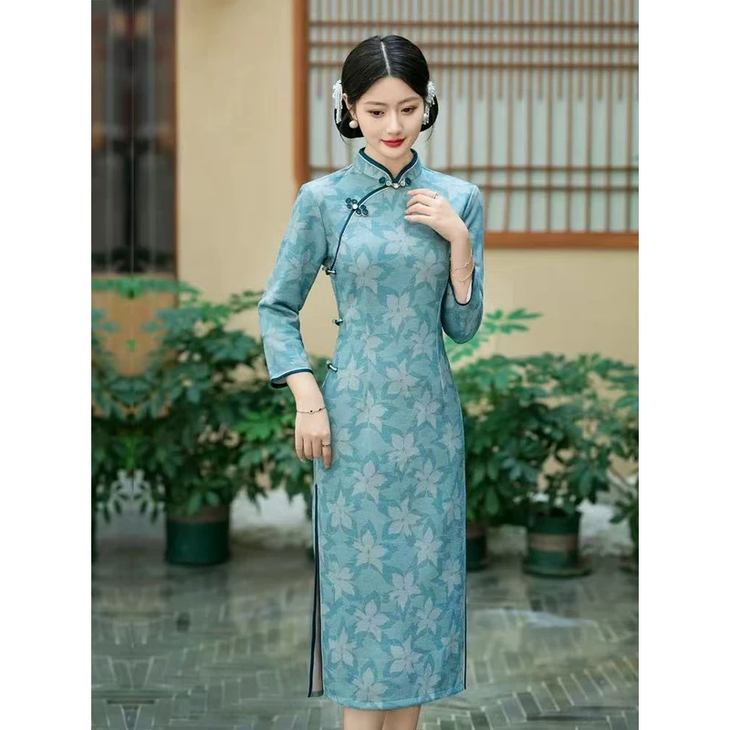 1677 孔雀蓝 三耳葫芦扣 大瓣花 旗袍