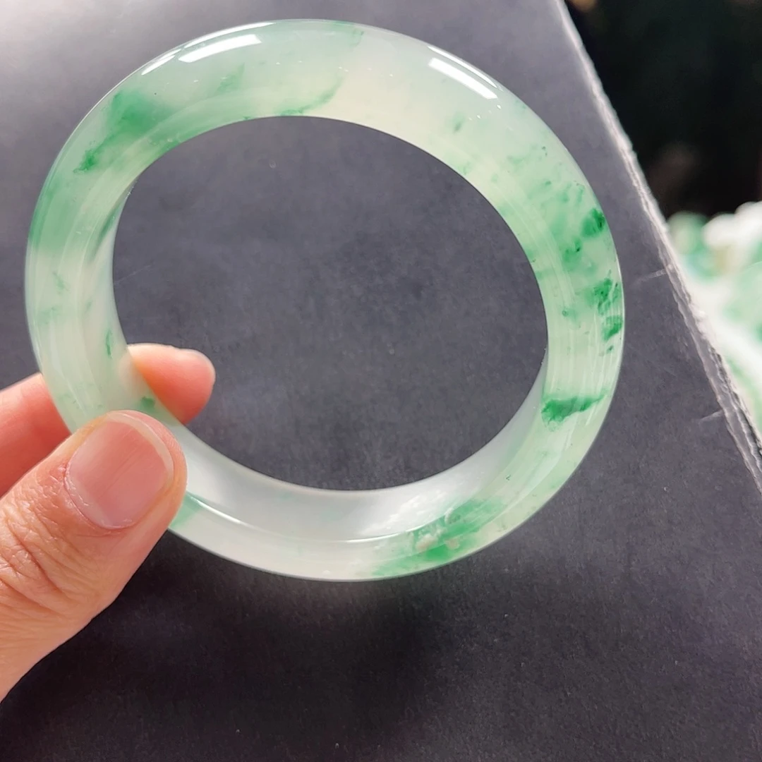 石英质玉未镶嵌手链