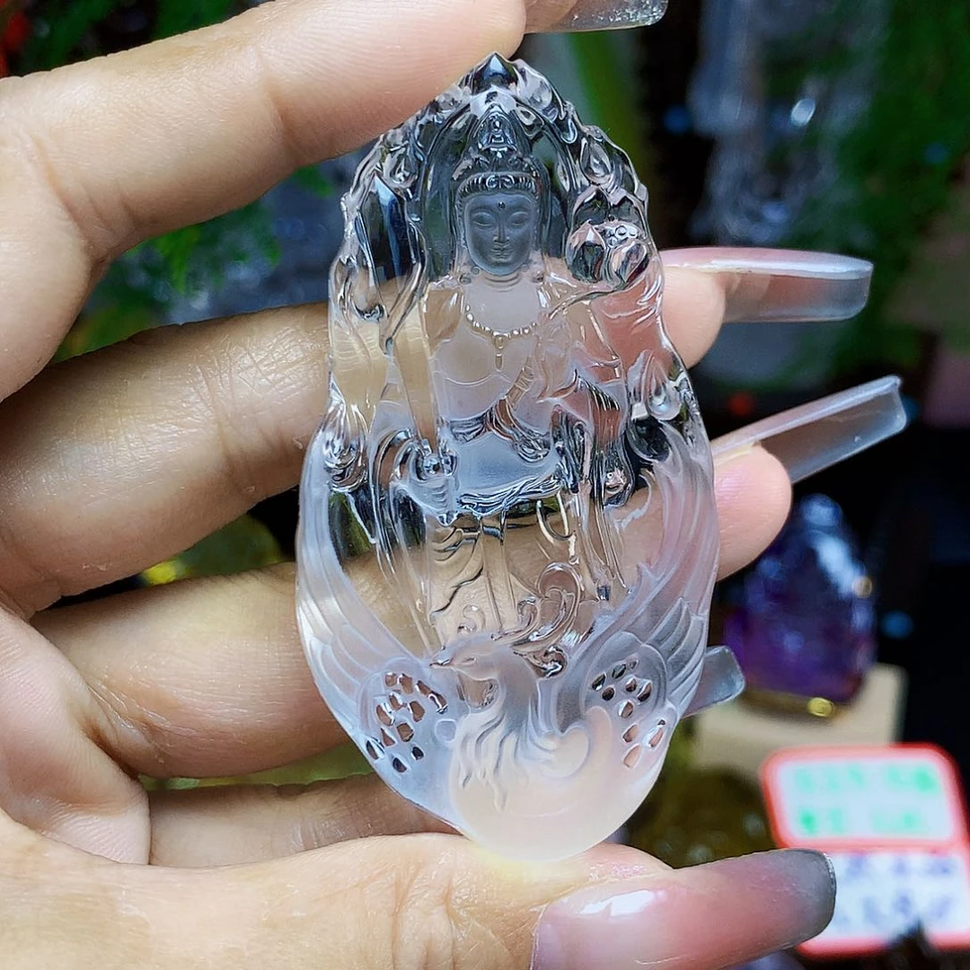 未镶嵌颈饰水晶v****t，