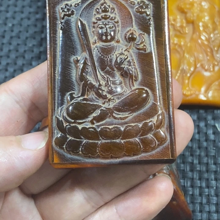 滴血莲花菩提吊坠