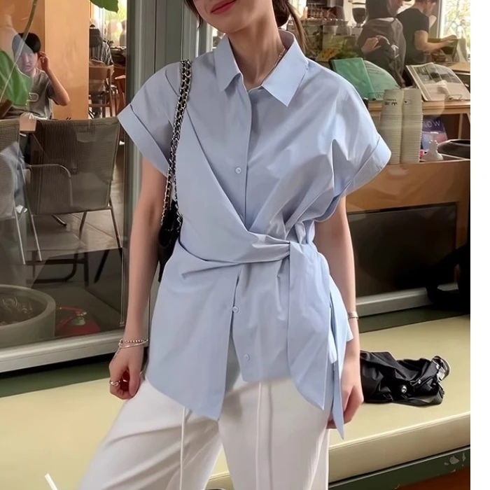 法式气质短袖衬衫女夏季2025新款洋气独特别致宽松不规则纽扣上衣