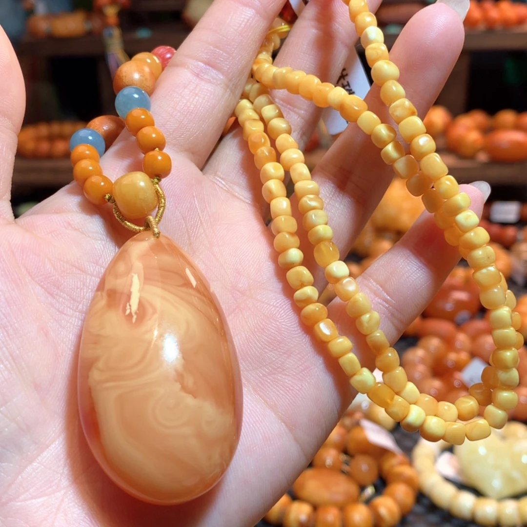 【闪购商品】蜜蜡吊坠(赠链)未镶嵌