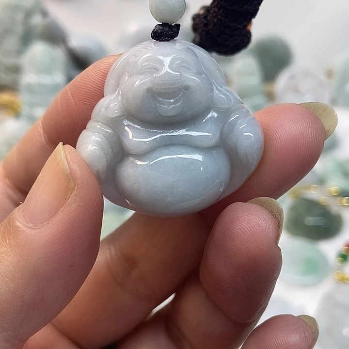 翡翠未镶嵌颈饰佛公