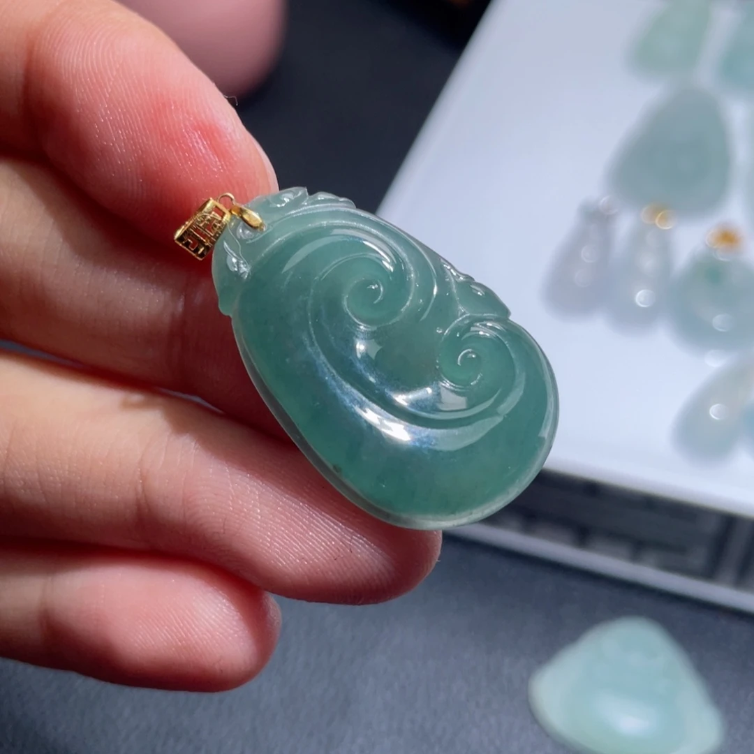 未镶嵌定制翡翠有鉴赏