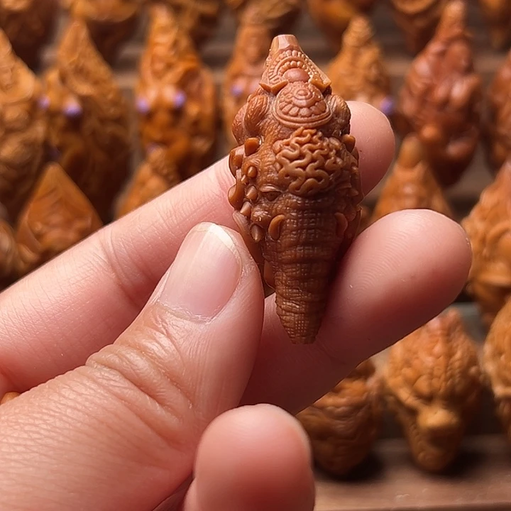 渡***.吊坠橄榄核橄榄核