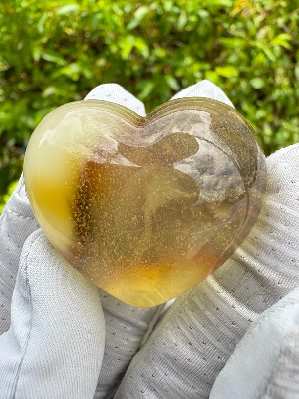 假一赔十，天然琥珀蜜蜡，蜜蜡吊坠，留皮爱心吊坠 号322 多样性发