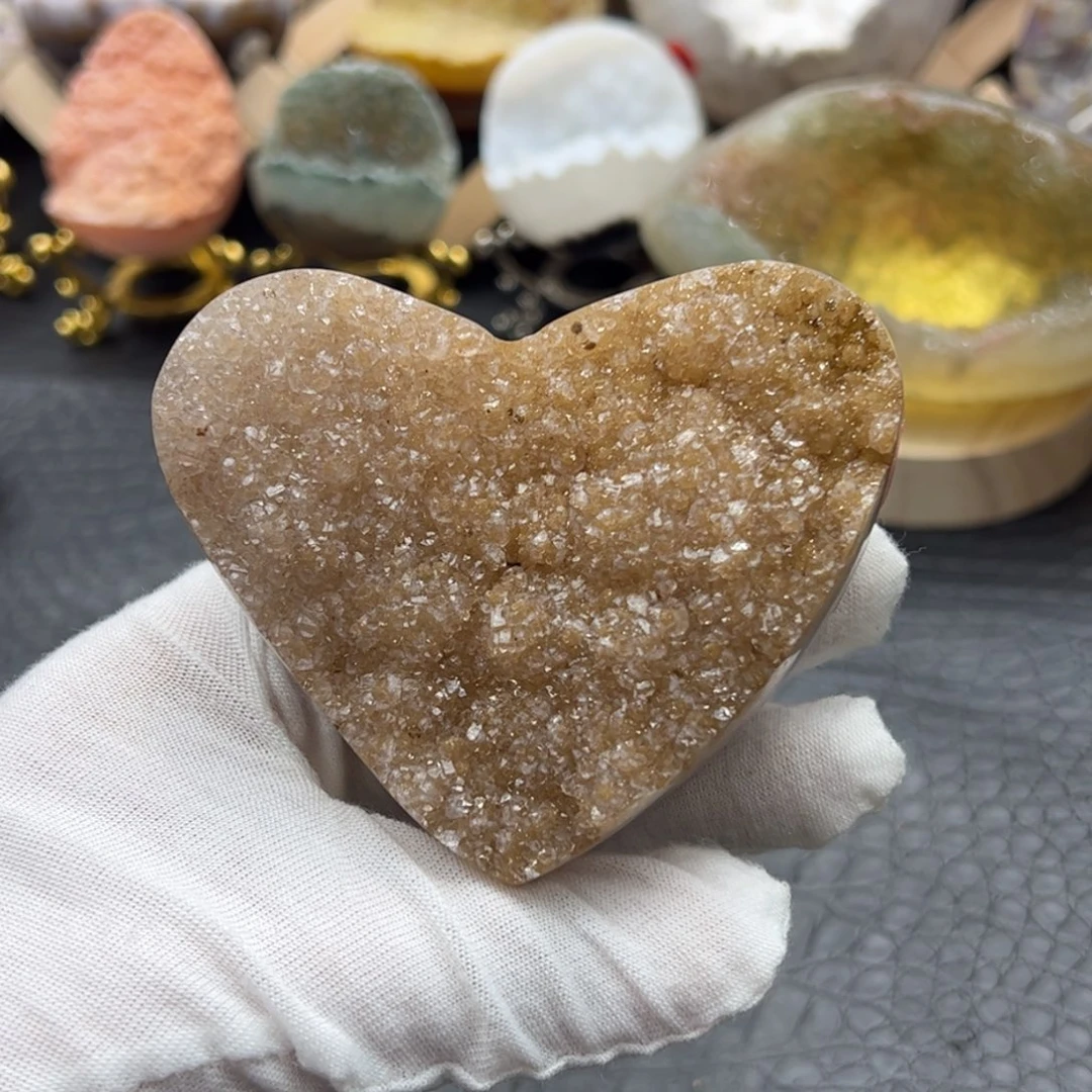 珠宝半成品水晶未镶嵌金黄爱心91