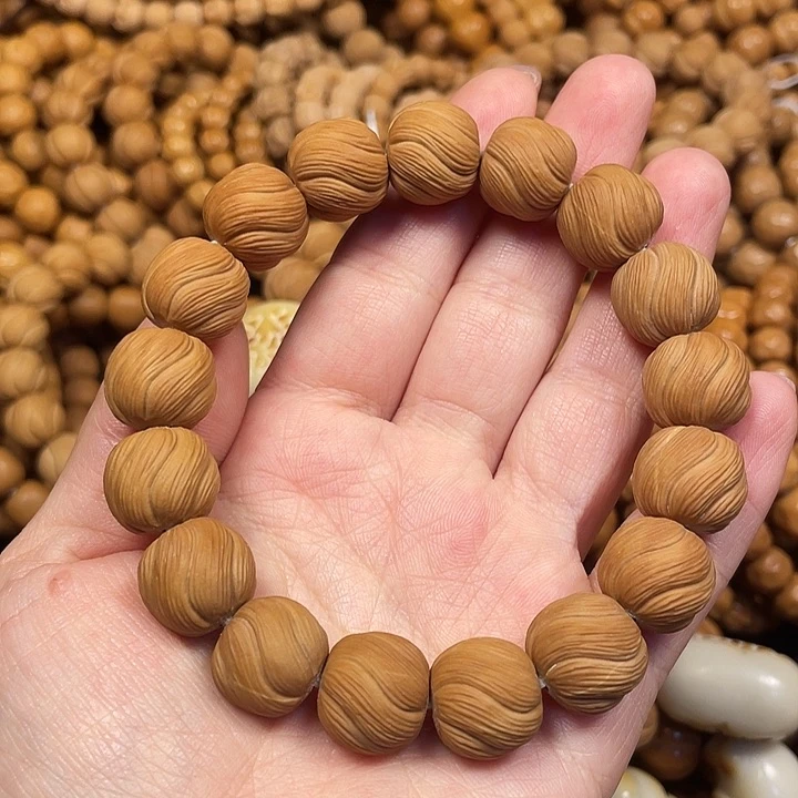 木全品大卷卷酥手串手持。