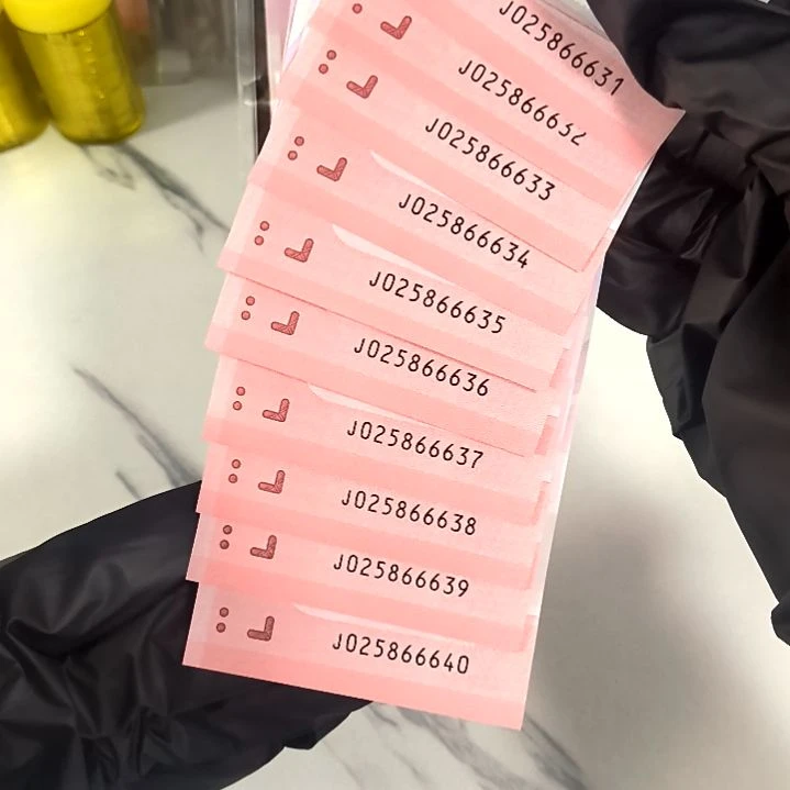 塑料025866631-40 豹子身标十 ，，，，