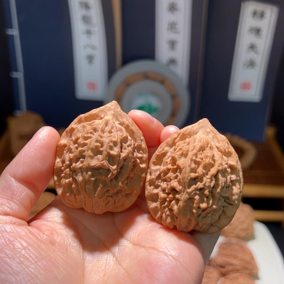 把件文玩核桃水晶蜡皮，踏云