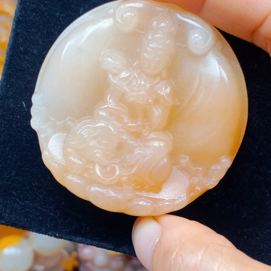 未镶嵌石英质玉（黄龙玉）吊坠(不含链)