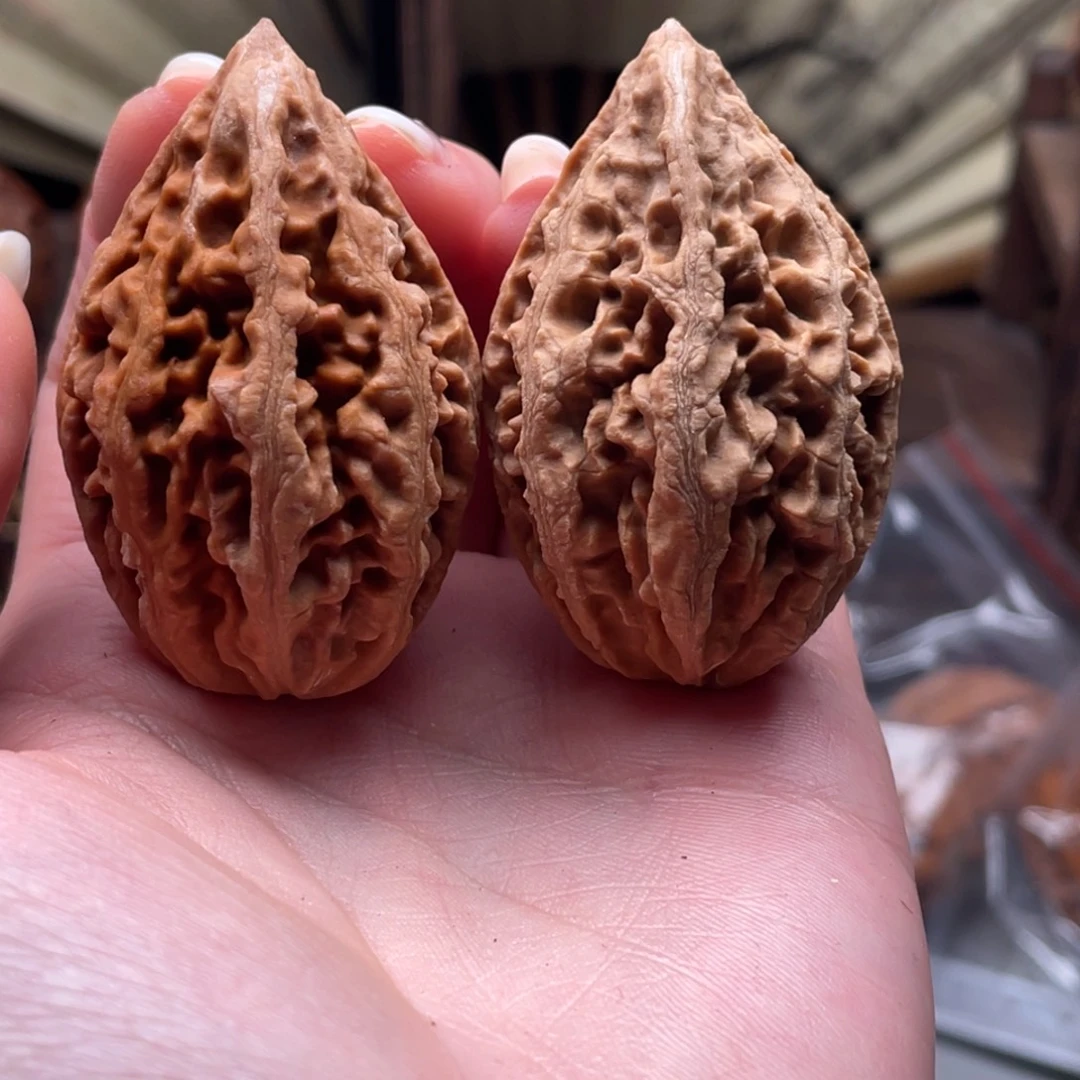 文玩核桃把件楸刀鱼76