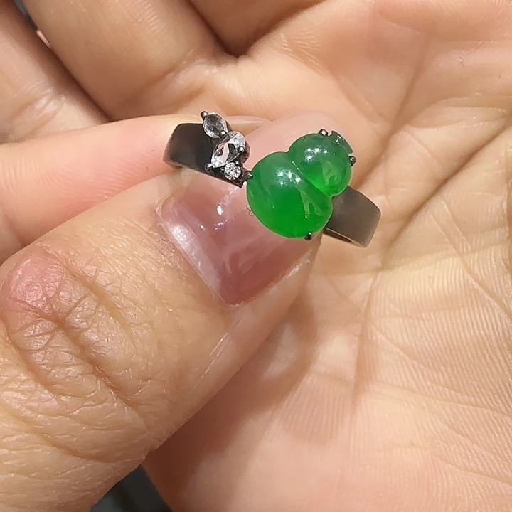 翡翠颈饰18K金镶嵌葫芦L