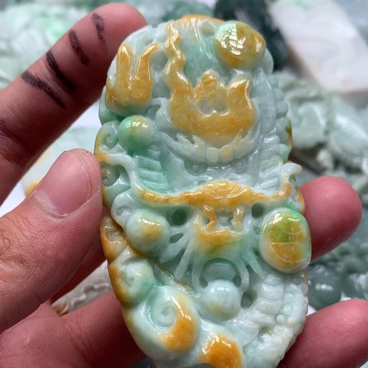 翡翠未镶嵌颈饰保真天然a货翡翠