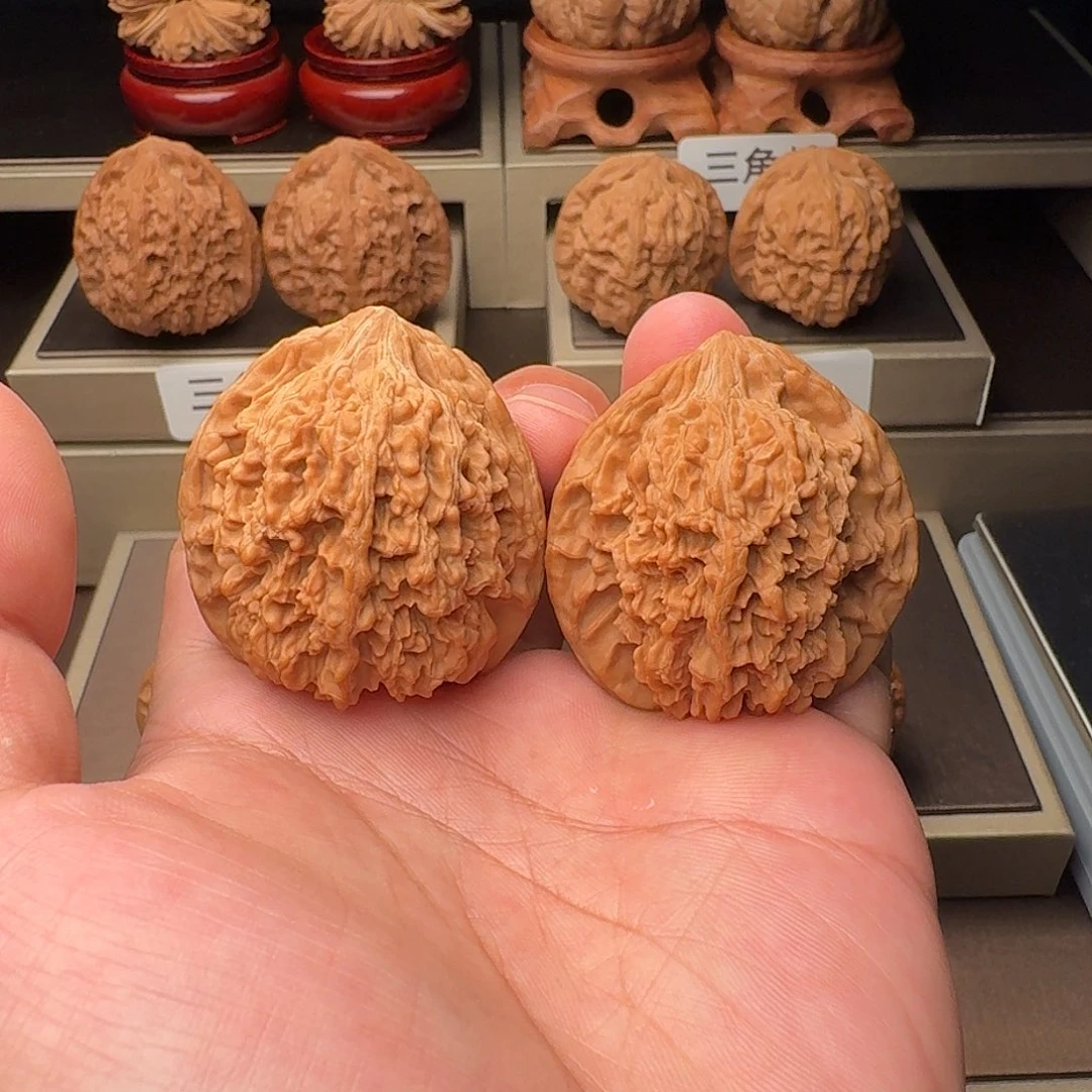 吊坠文玩核桃满天星42全品白茬