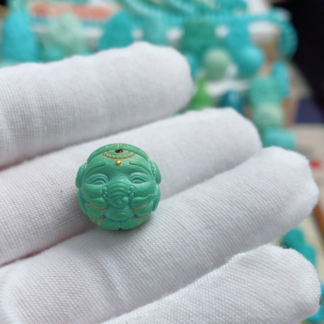 绿松石未镶嵌珠宝奇石