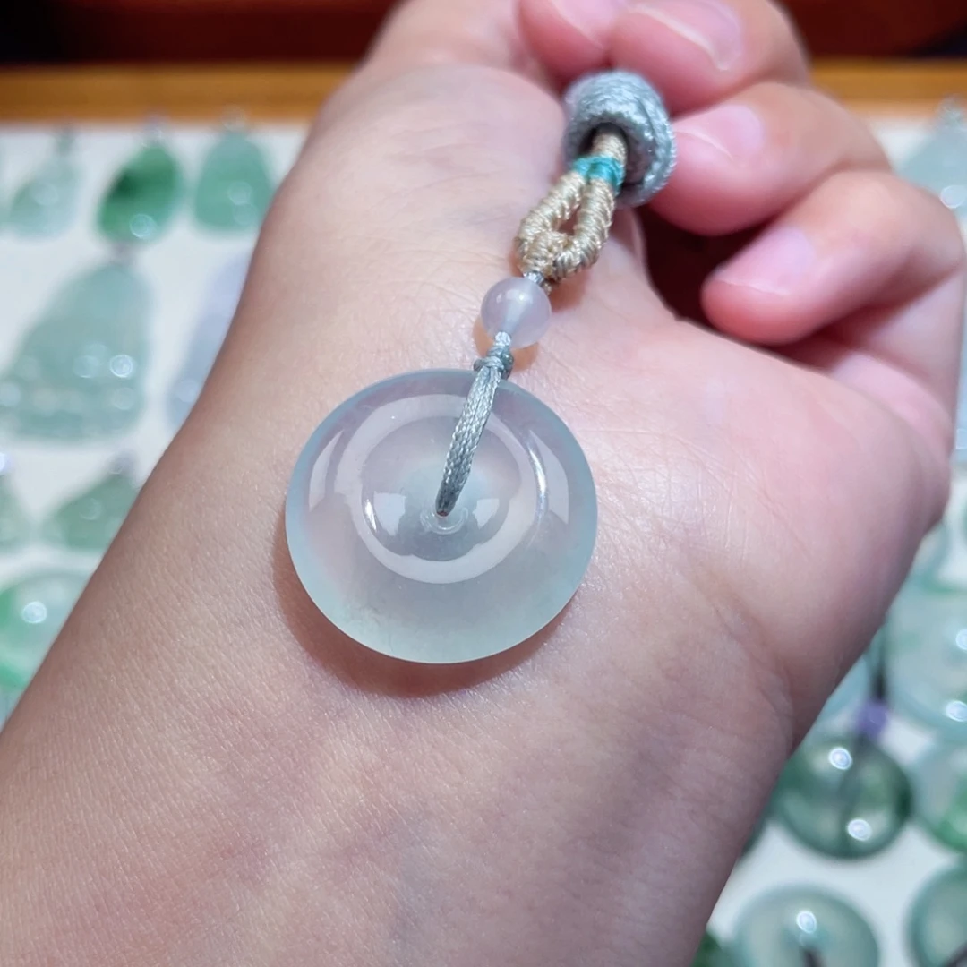 翡翠未镶嵌颈饰扣子