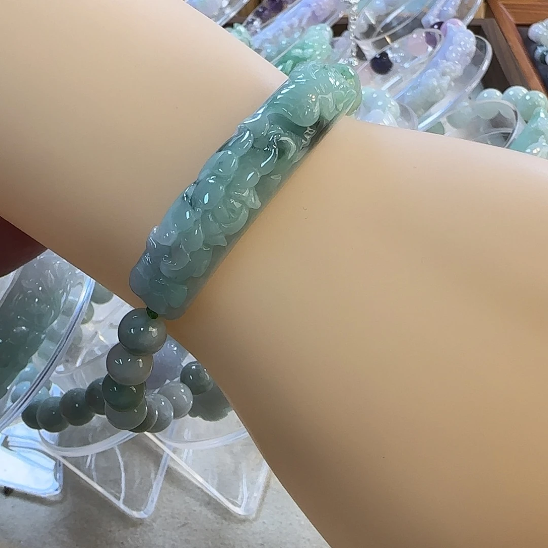 颈饰未镶嵌翡翠手牌