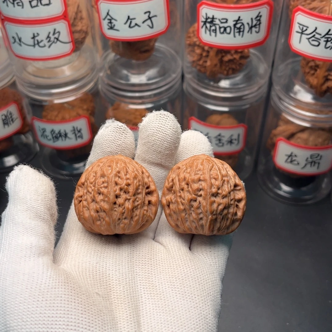 文玩核桃把件38原桩铁锤