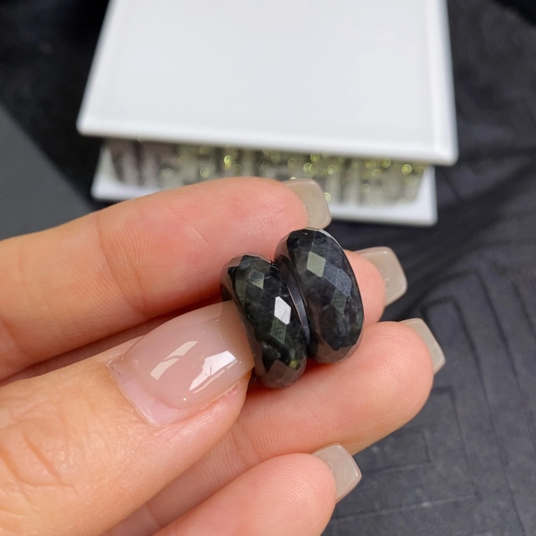 翡翠未镶嵌耳饰乌鸡切割面甜甜圈