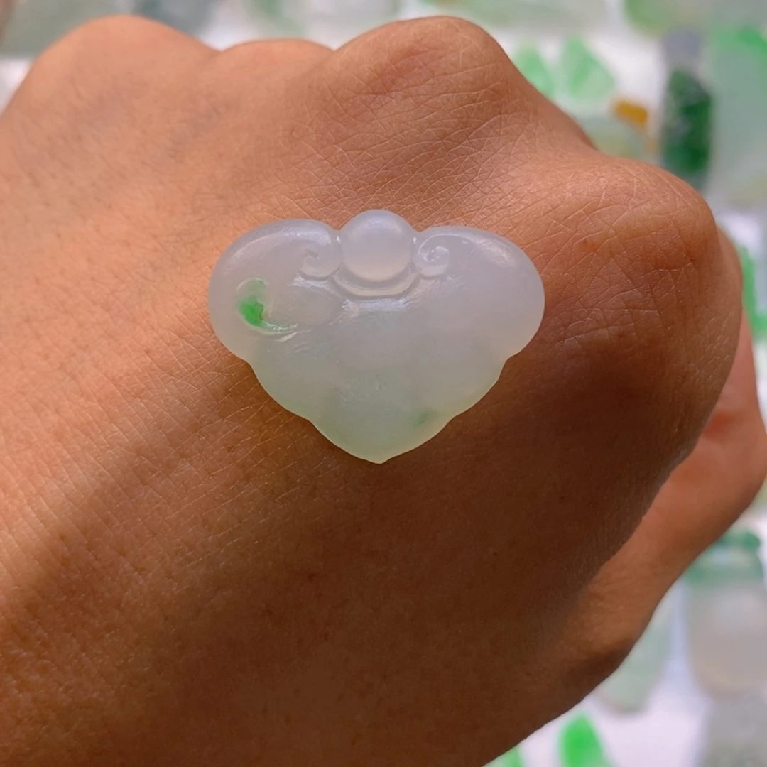 定制翡翠未镶嵌如意锁