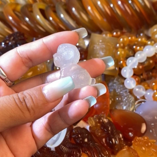 玛瑙/玉髓玛瑙吊坠未镶嵌