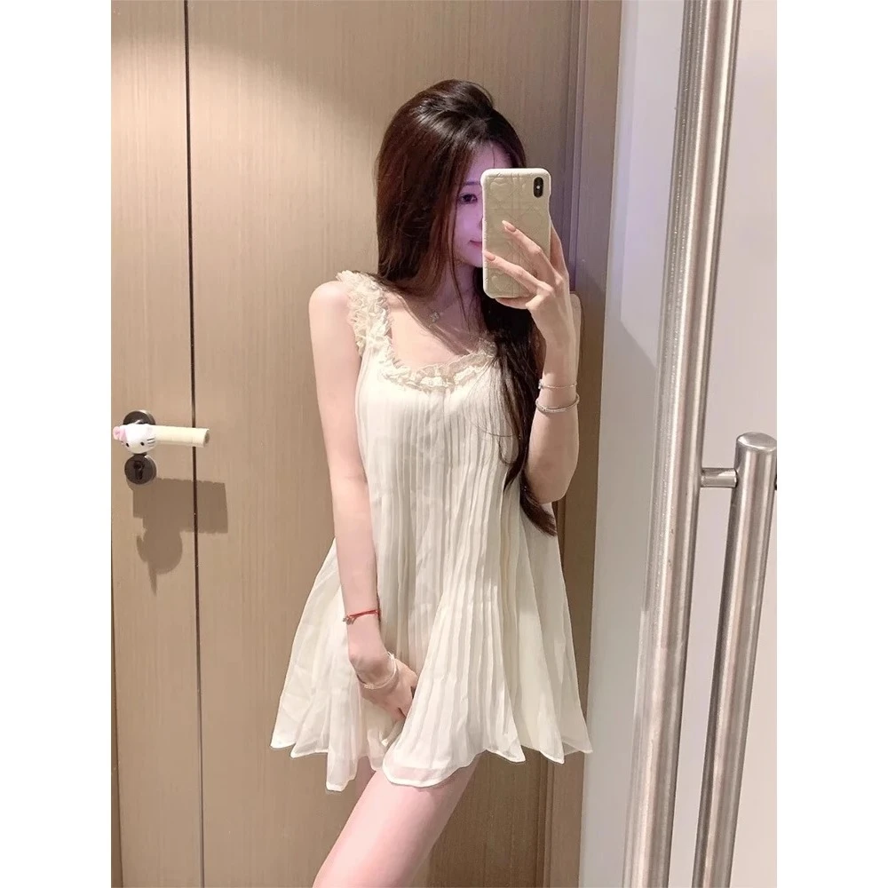甜美少女纯欲花边气质睡裙女夏季2025年新款家居大码吊带连衣裙子