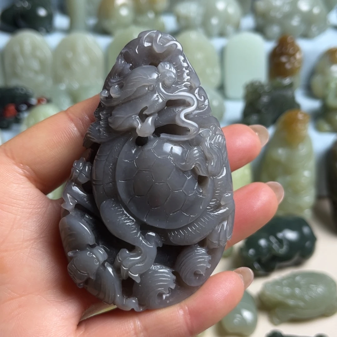 和田玉未镶嵌把件