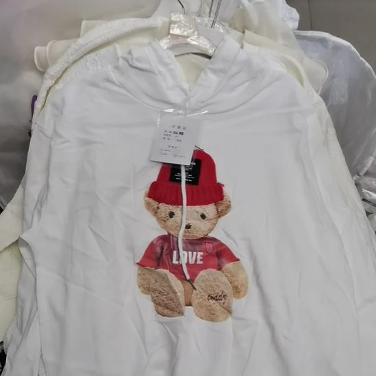 挂脖款五件卫衣，浅色