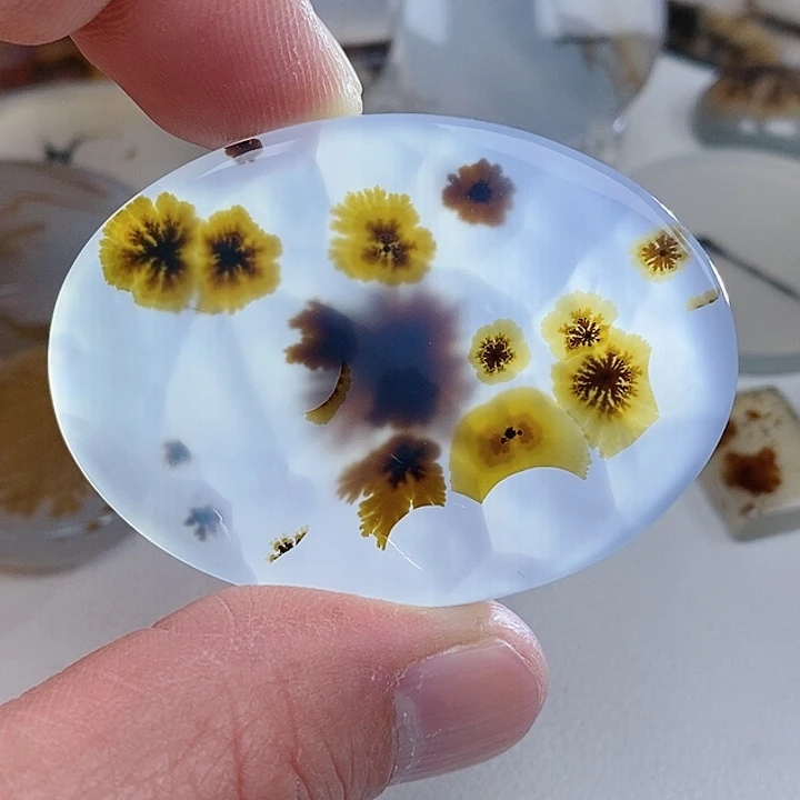 未镶嵌奇石玛瑙/玉髓大*