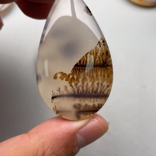 玛瑙/玉髓颈饰未镶嵌S***云