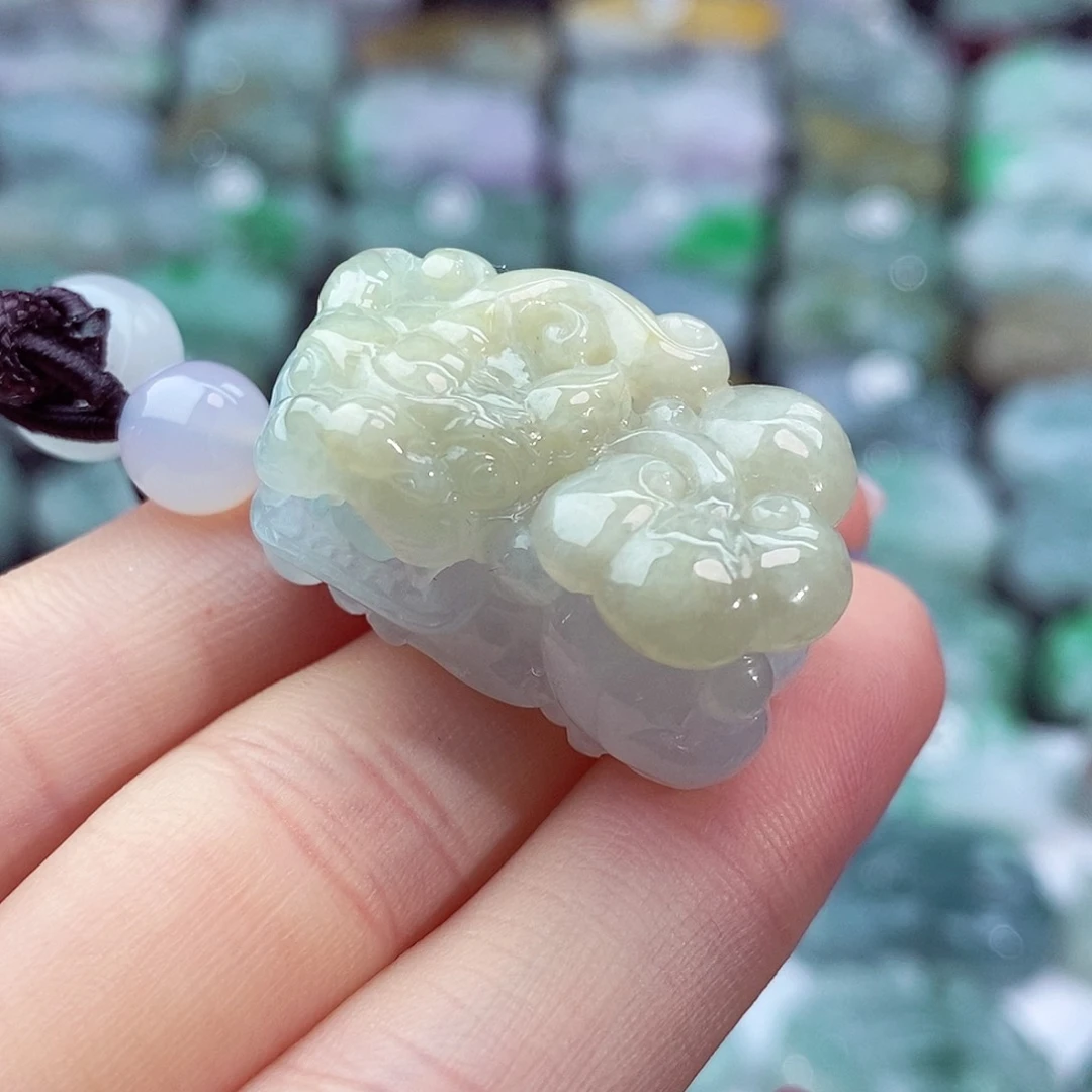 颈饰未镶嵌翡翠天然