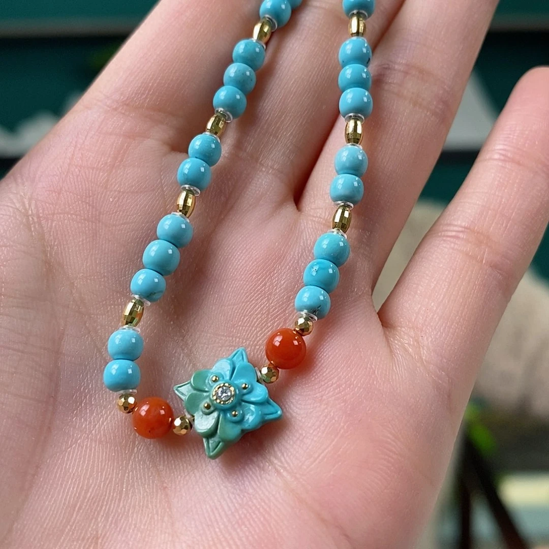 绿松石18K金镶嵌挂件