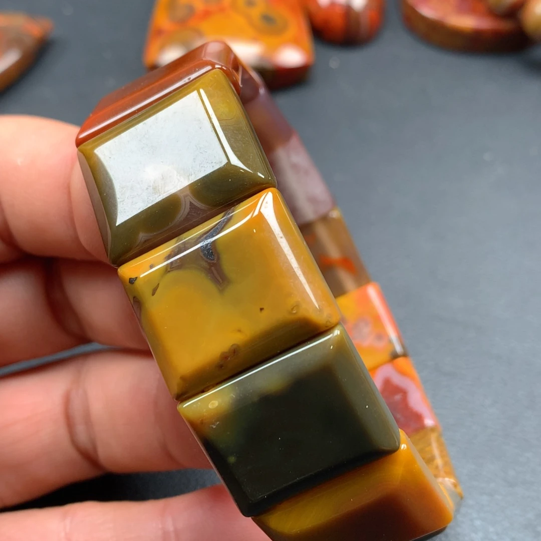 未镶嵌颈饰玛瑙/玉髓大**头