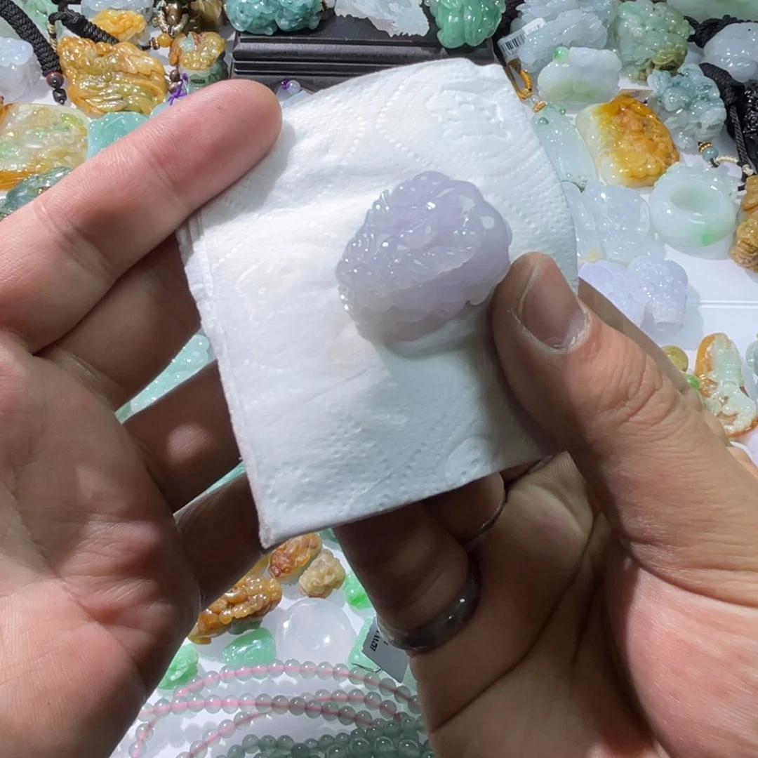 翡翠颈饰未镶嵌天然