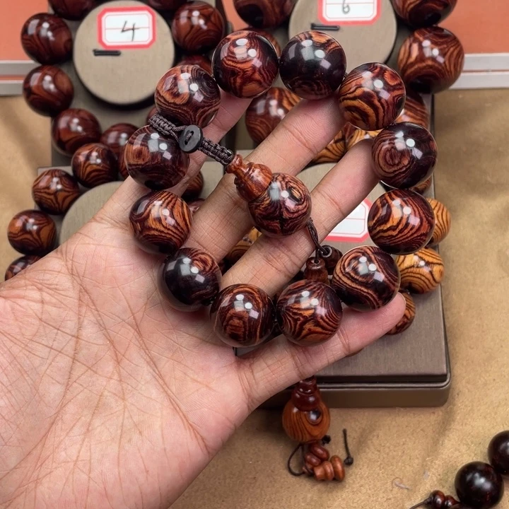 伤***谅黄花梨/降香黄檀木雕款