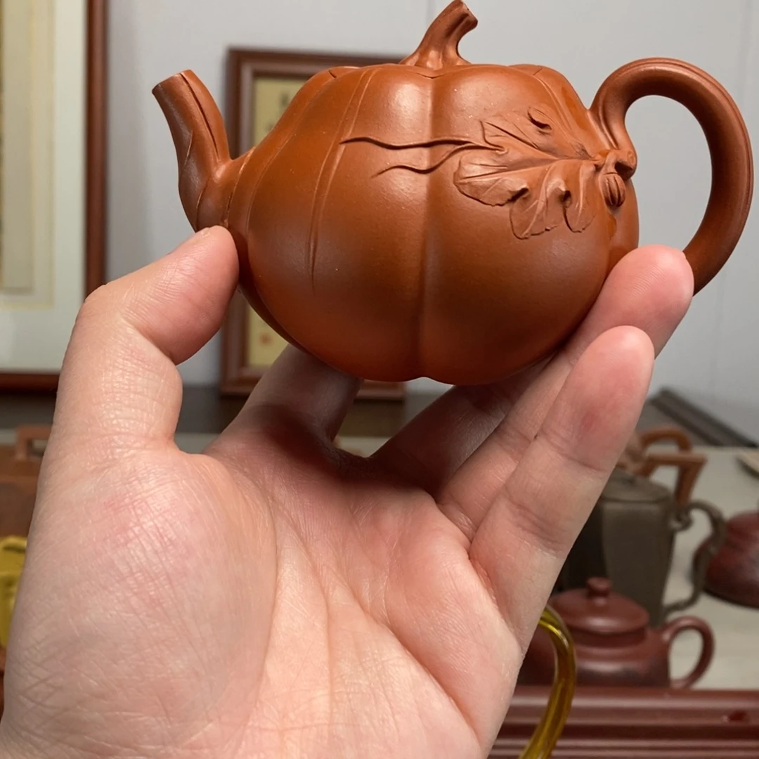 紫砂茶壶原矿泥料传统工艺制作