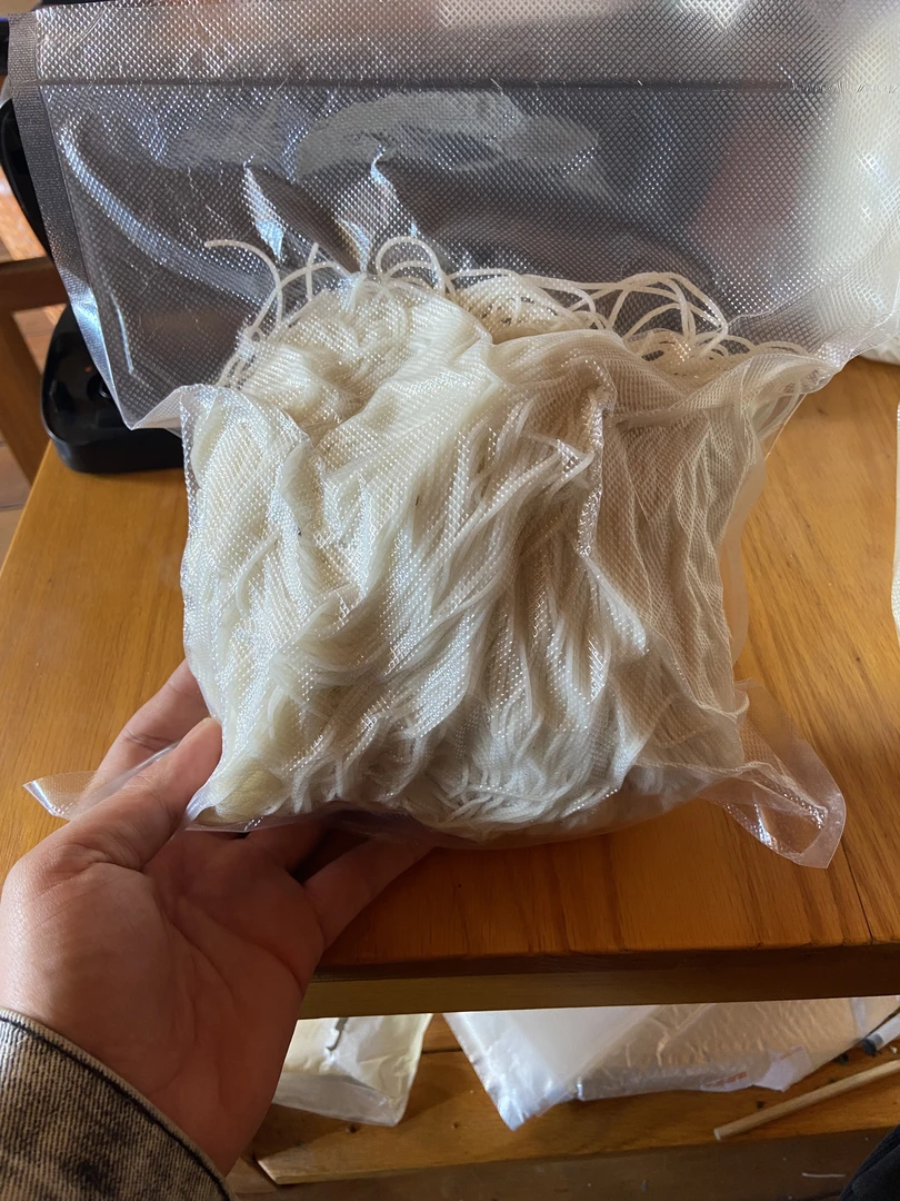 腾冲饵丝，腾冲特产胡家湾饵丝半干真空装
