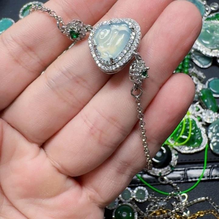 翡翠未镶嵌项圈天然A货翡翠放漏