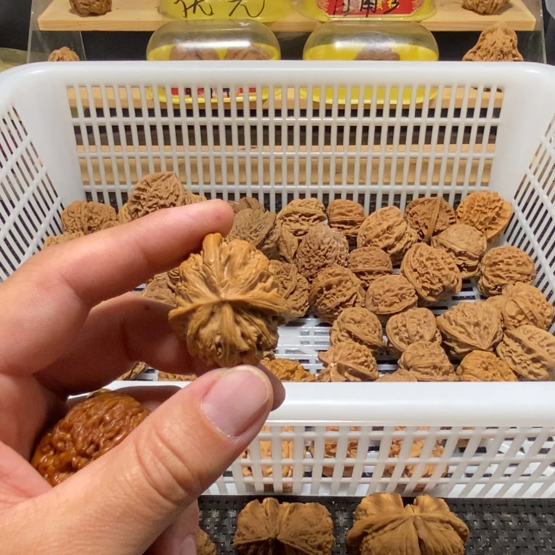 飞***觉吊坠文玩核桃核桃异形单只异形